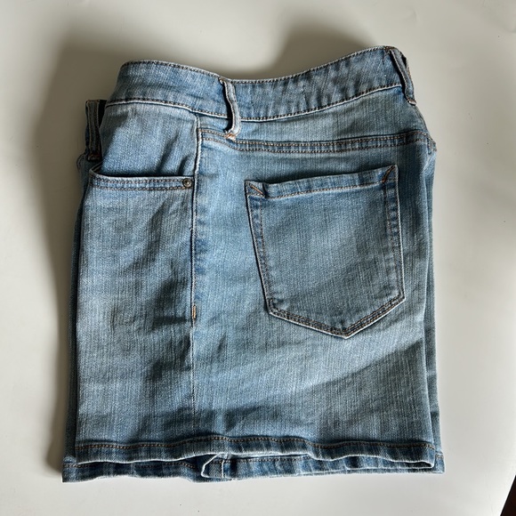 Jessica Simpson Low Rise Forever Short Shorts Blue  Denim Jean - Picture 7 of 11